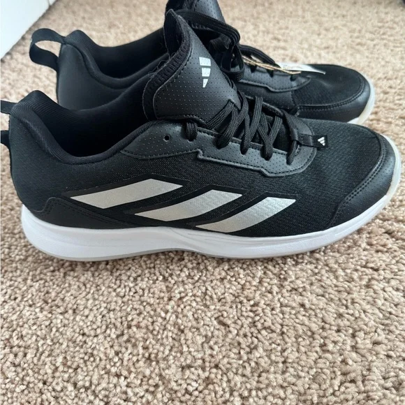 Tennis Shoes - Picture 2 of 6